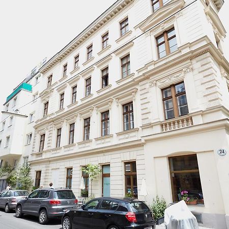 Traditional Apartments Відень Екстер'єр фото